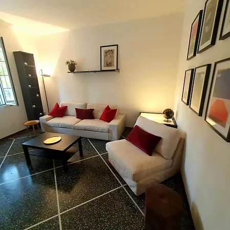 Spacious Three-room In Saragozza Apartman *