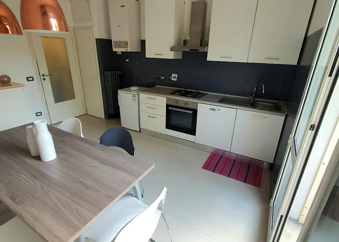 Apartmán Spacious Three-room In Saragozza Boloňa