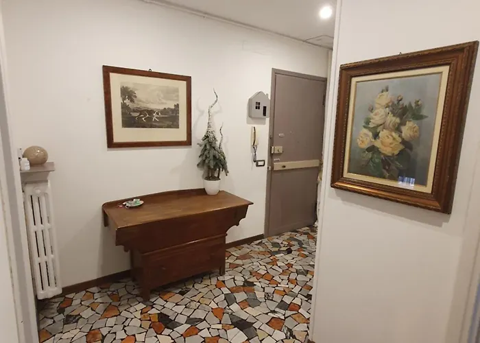 Apartmán Spacious Three-room In Saragozza